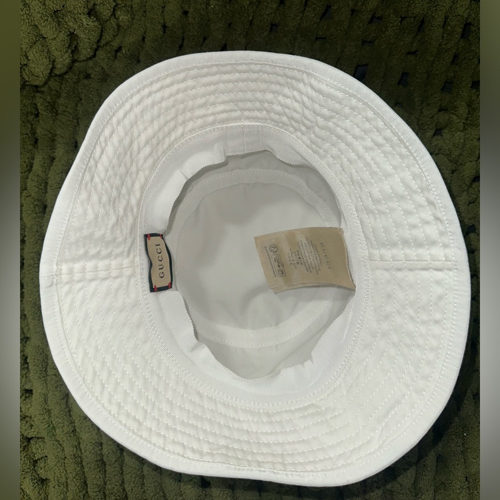 AUTHENTIC WHITE GUCCI BUCKET HAT SIZE LARGE - Picture 5 of 8